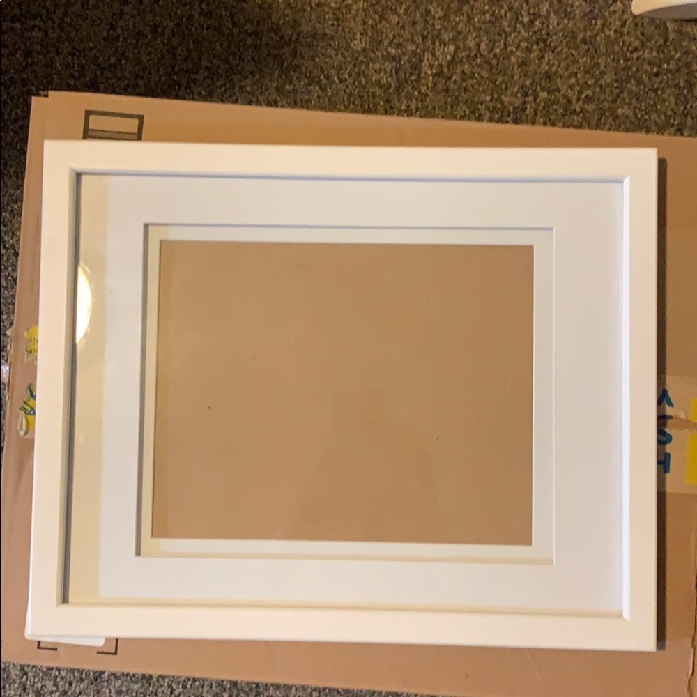 Wall picture frame